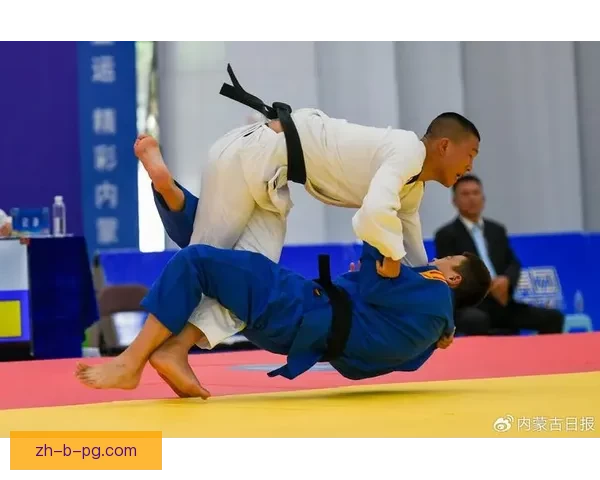 柔道比赛：精彩对决，胜负悬殊，强者笑到最后