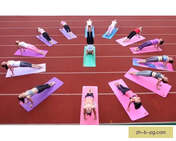 瑜伽冠军：突破自我，舞动心灵