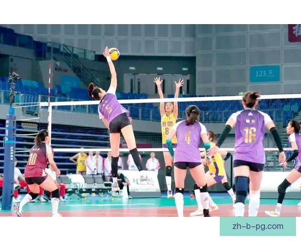 激烈对抗！顶尖排球联赛迎来决战